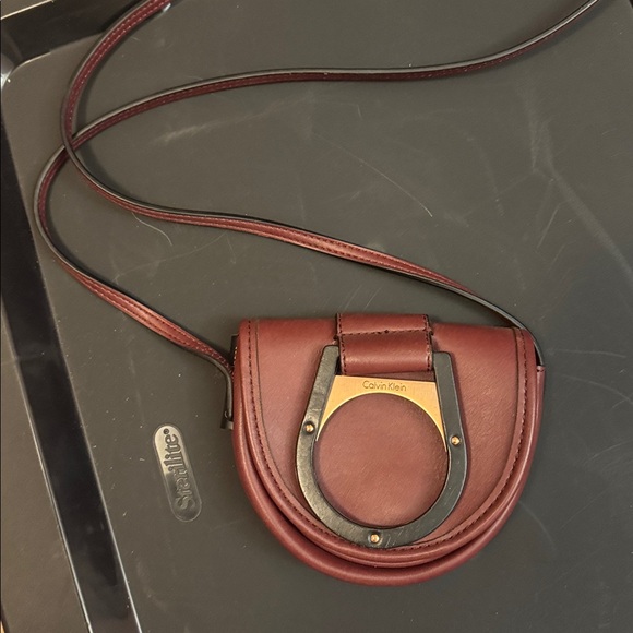 Calvin Klein Maroon Mini Crossbody with rose Gold Accent - Picture 1 of 3